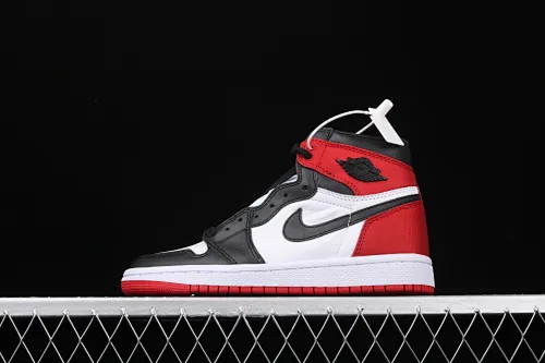 All categories Air Jordan Jordan series basketball shoes Air Jordan 1 High Air Jordan AJ1 Satin WMNS "Black Toe" AJ1 classic replica Joe 1 silk black toe CD0461-016